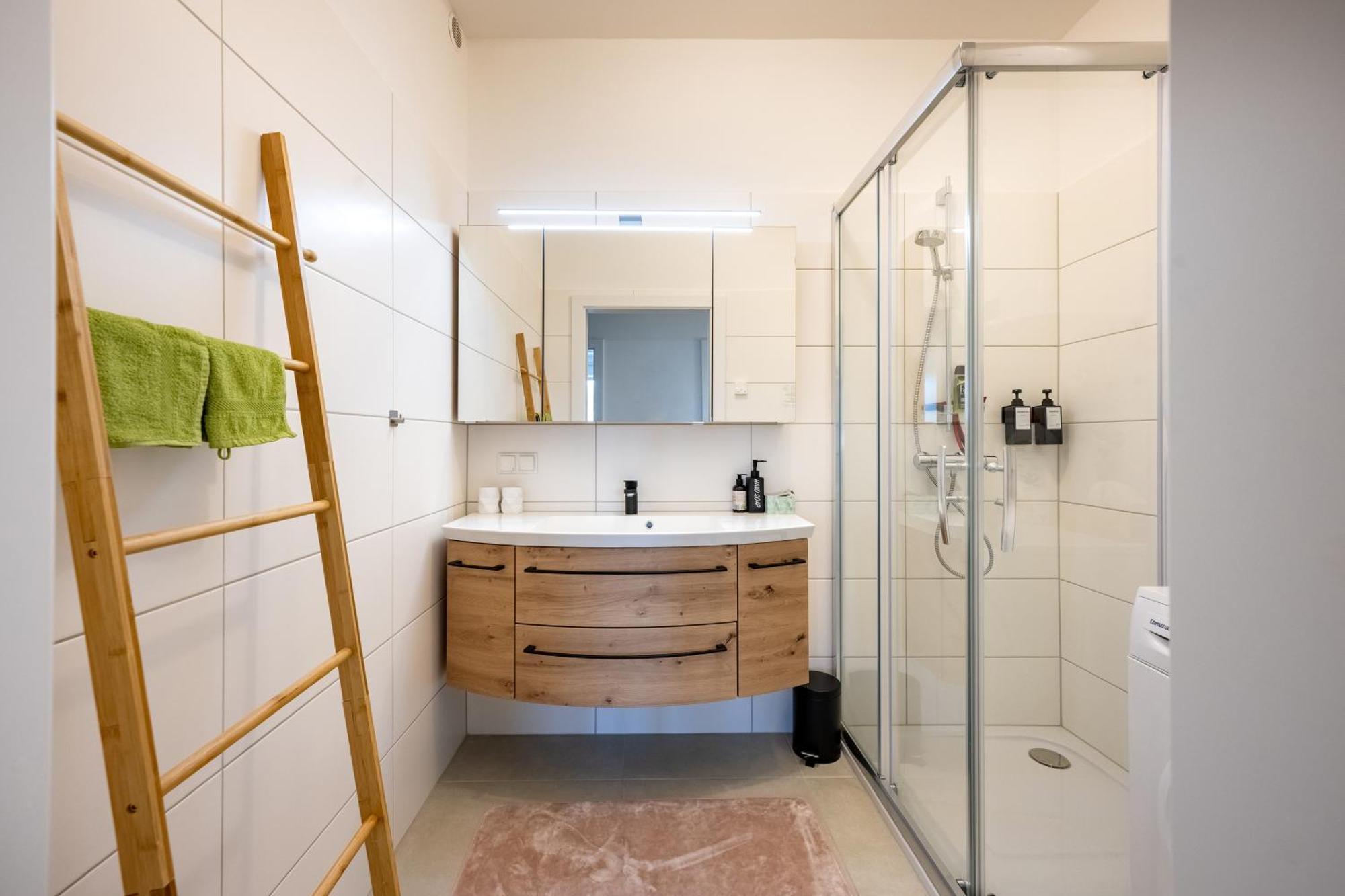 Tamliving Center Luxury 4 Rooms Smart Tv Kitchen Great View Graz Exteriör bild